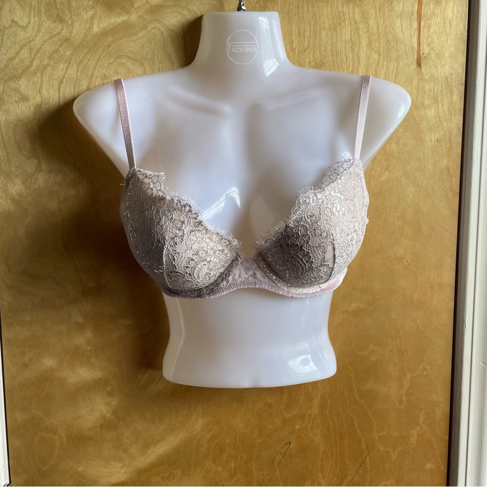Victoria’s Secret push-up bra size 32D